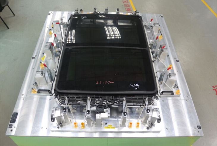 Sunroof Part Checking Fixture